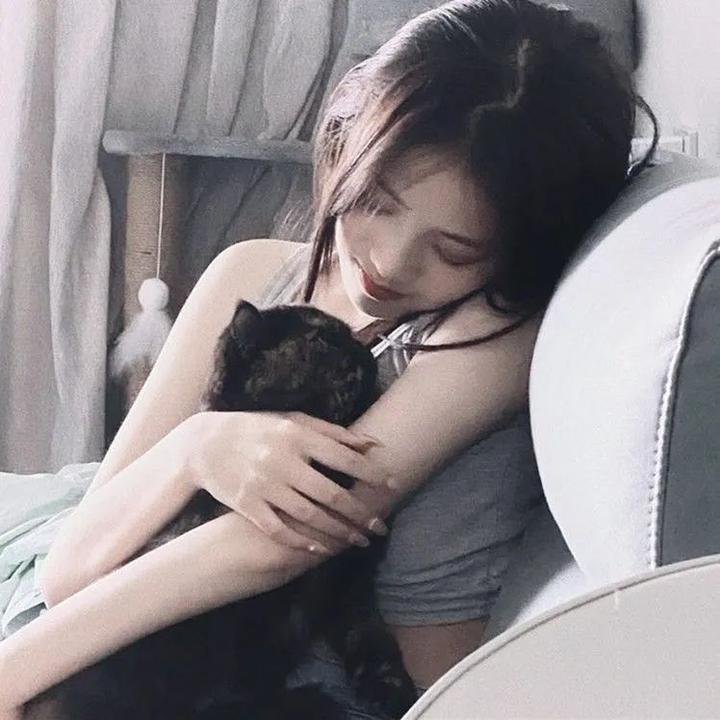 莫斯科来的香烟女孩 在线观看